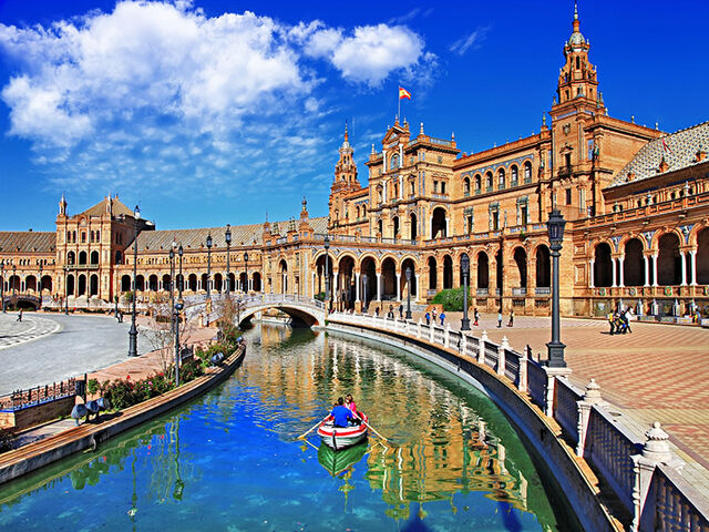 Madrid & Valencia & Barcelona Turu Pegasus Hava Yolları İle 4 Gece (VIT-VIT)