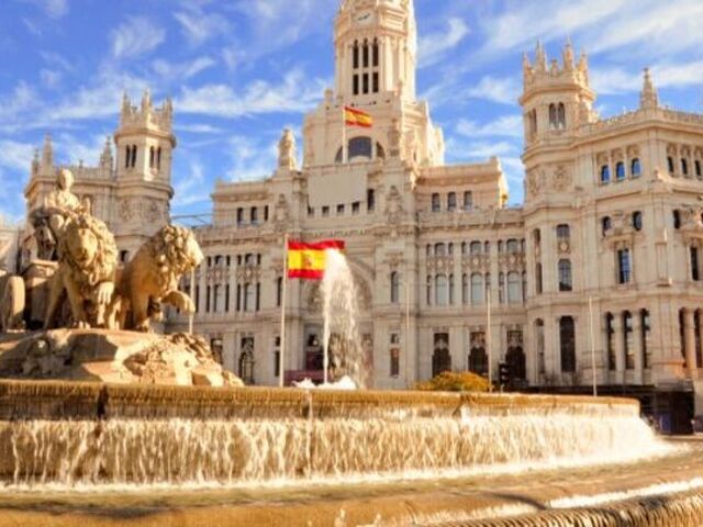 Madrid & Valencia & Barcelona Turu Pegasus Hava Yolları İle 4 Gece (VIT-VIT)