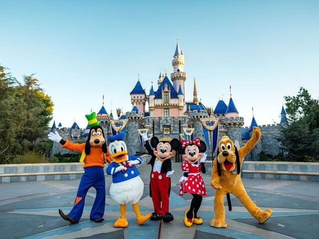 Paris & Disneyland Turu Pegasus Hava Yolları İle 4 Gece (ORY-ORY)