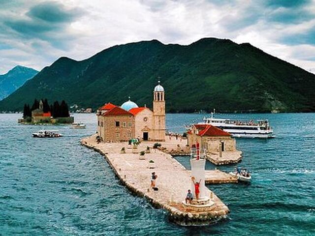 Vizesiz Yılbaşı Özel Budva Turu Türk Hava Yolları İle 3 Gece 4 Gün (31 Aralık Hareketli)