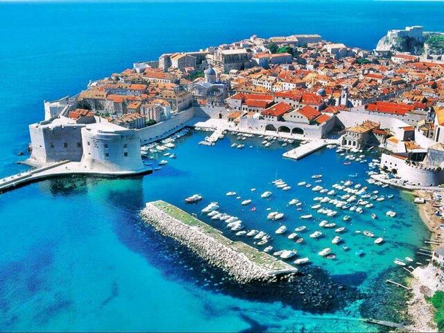 Vizesiz Yılbaşı Özel Budva Turu Türk Hava Yolları İle 3 Gece 4 Gün (31 Aralık Hareketli)
