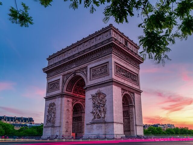 Elegant Benelux & Alsace & Paris Turu Pegasus Hava Yolları İle 7 Gece (Ekstra Turlar Dahil) (BSL-AMS)