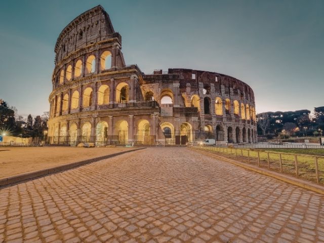 ROMA & NAPOLİ TURU 3 GECE 